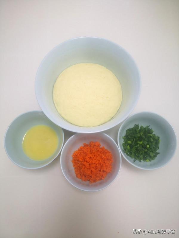 別再吃純白麵饅頭了，加點玉米麵和這兩樣，暄軟香濃又營養，真香