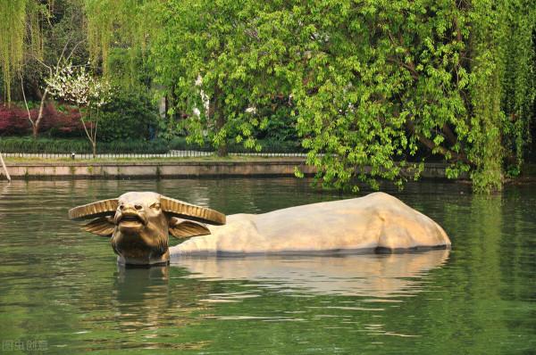 趁著中秋十一小長假，帶父母到這5個地方，看看外面的世界