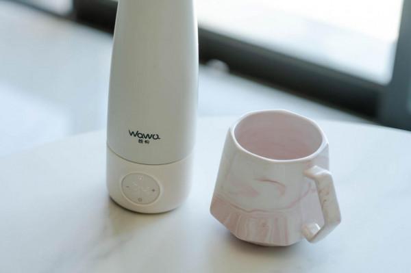 娃物無線恆溫水杯評測:真無線精準加熱隨時隨地給寶寶泡奶 娃物無線恆溫水杯評測:真無線精準加熱隨時隨地給寶寶泡奶