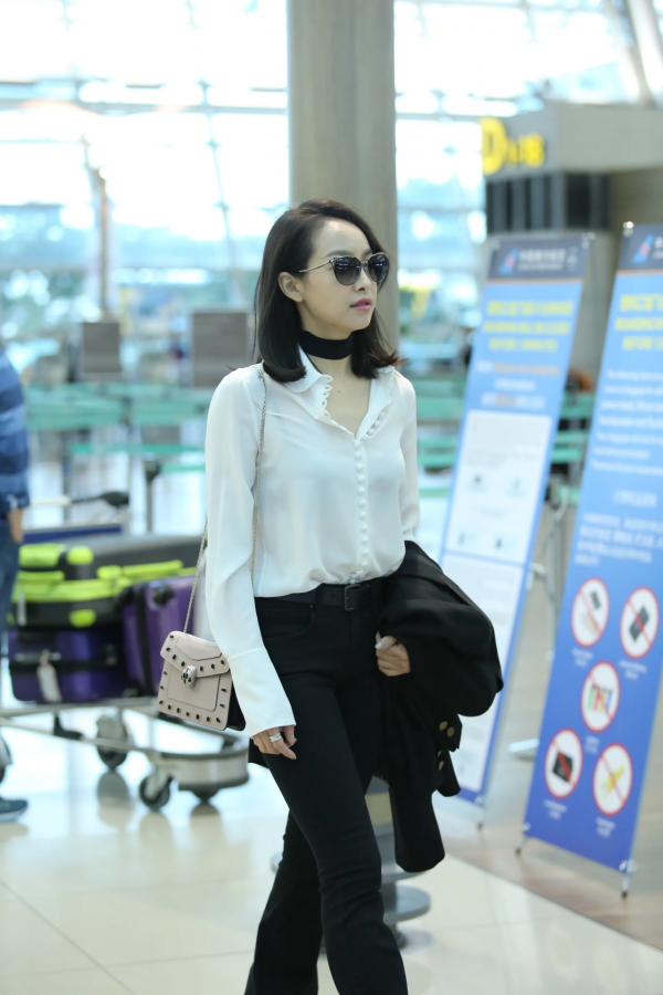 宋茜紅毯上班與機場私圖，你更喜歡哪個狀態下的她