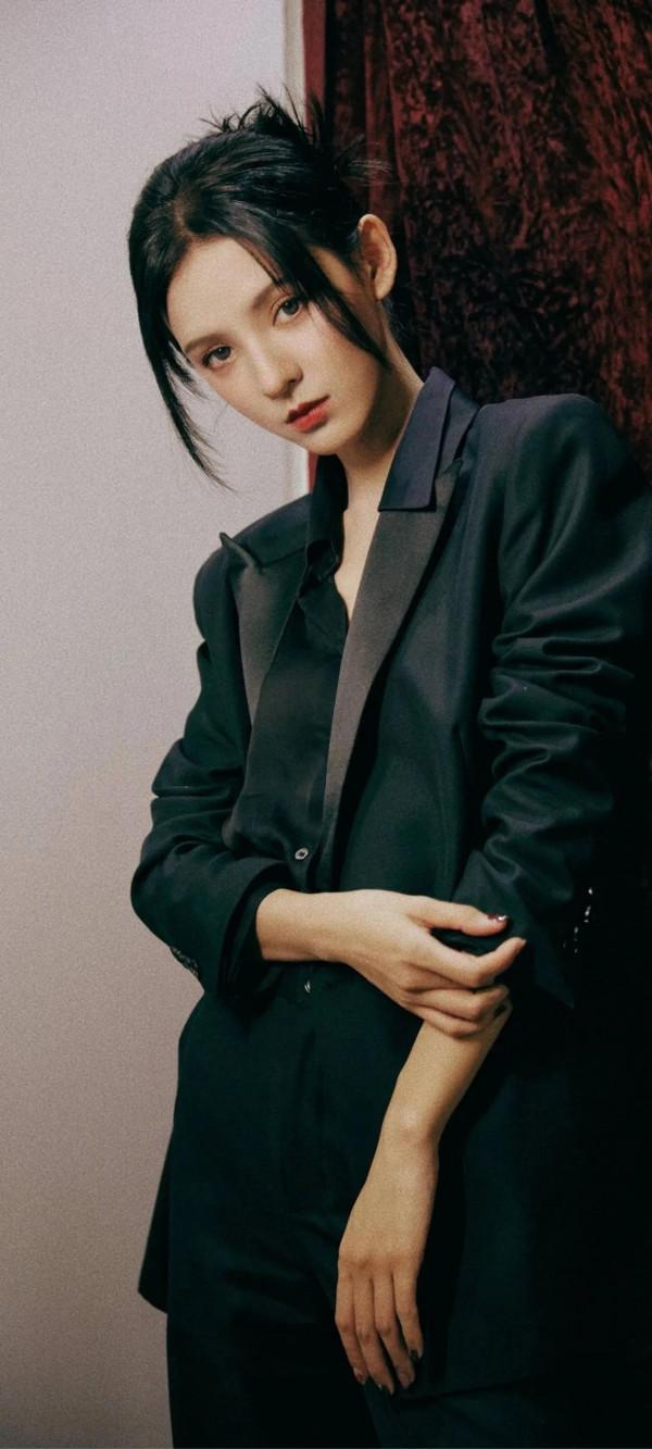 張予曦 御姐 全面屏桌布 張予曦 御姐 全面屏桌布