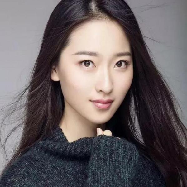 何雨虹：甜美靚麗，惹人喜愛