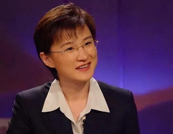 剛強：如果春妮不嫌棄我，我沒意見，這10對主持人的愛情故事感人