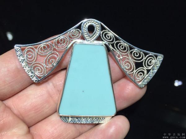 陶瓷可不是廉價的代名詞,寶格麗的陶瓷首飾就很高階,設計是關鍵 陶瓷可不是廉價的代名詞,寶格麗的陶瓷首飾就很高階,設計是關鍵