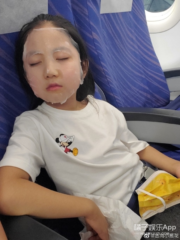 還記得《放開我北鼻》裡的小蔥花嗎？她現在長這樣