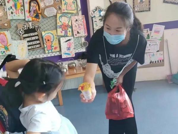 拒絕“甜蜜誘惑”,呵護幼兒成長-金都諾亞舟幼兒園防拐騙演練活動