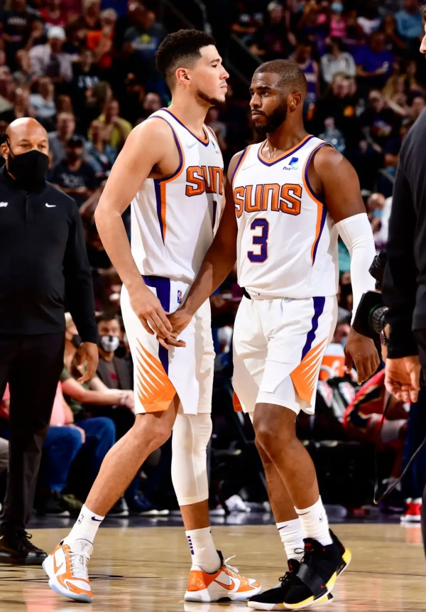 保羅17+12，布克35+4+3！雙星爆發太陽取14連勝，冠軍相萬丈光芒