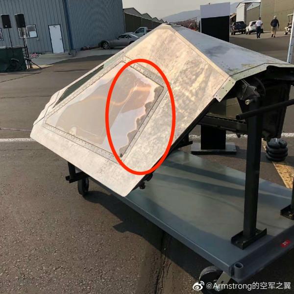 機翼用了咱傳統的卯榫工藝？細看F117，刮掉隱身塗料之後真相大白