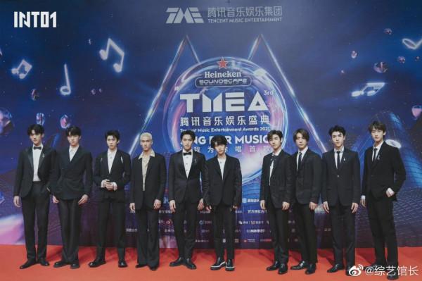 TMEA盛典紅毯秀亮點不足，明星離開精修後，面板暗沉顯老氣