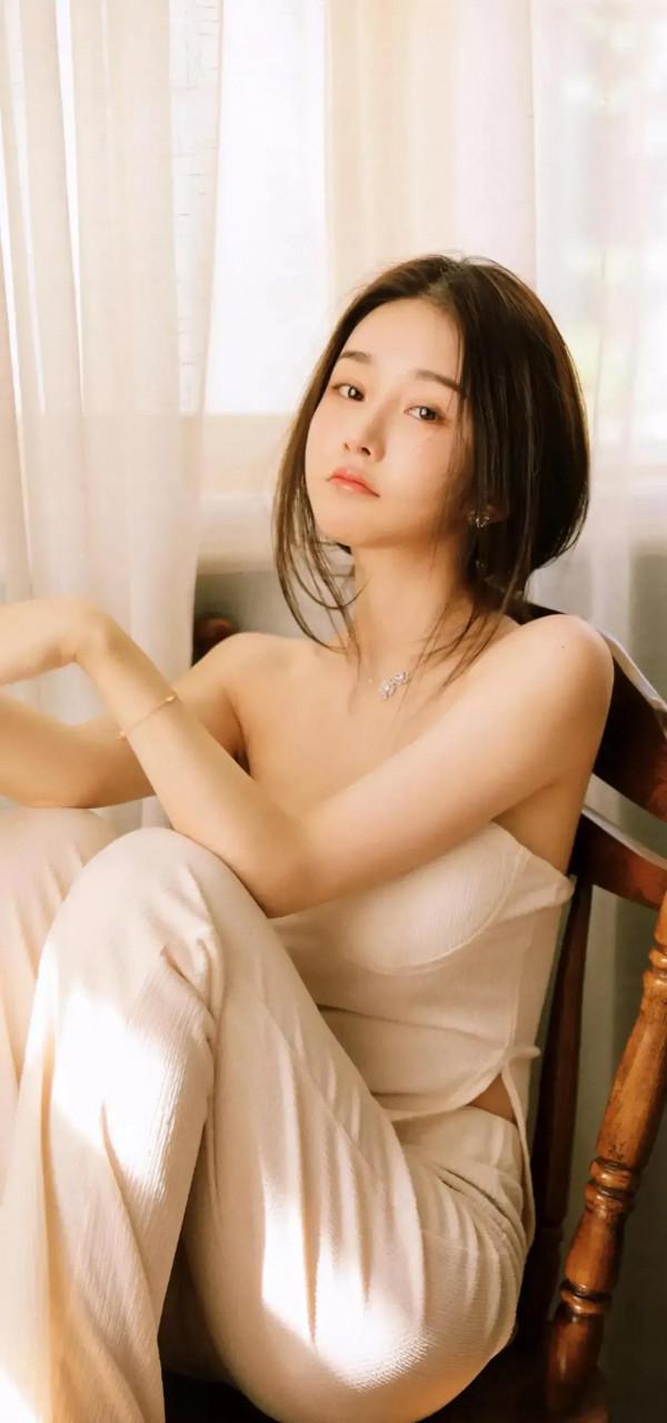 無悲無喜無畏去，好風好月好詩來！《青春無畏》邁雲赫