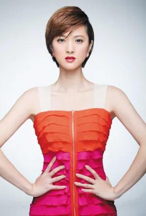 靳東初戀女友：隋俊波一生三段感情，結婚八年，老公身份至今是謎