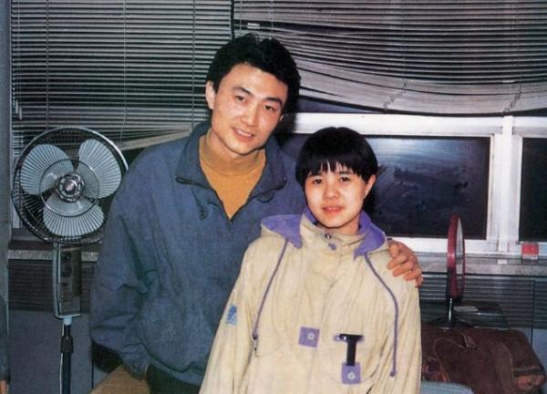 &quot;國臉&quot;王寧的愛情史，一眼定情劉純燕，不被看好的婚姻卻恩愛33年