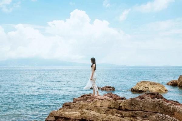 遇大事要靜，遇難事要變，遇爛事要離，遇順事要斂